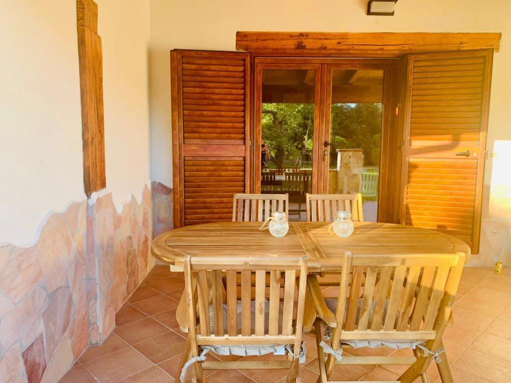 Appartamento I Geranei Centro San Teodoro  Exterior photo