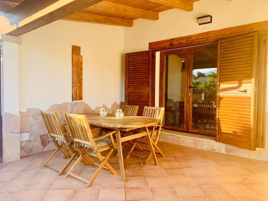Appartamento I Geranei Centro San Teodoro  Exterior photo