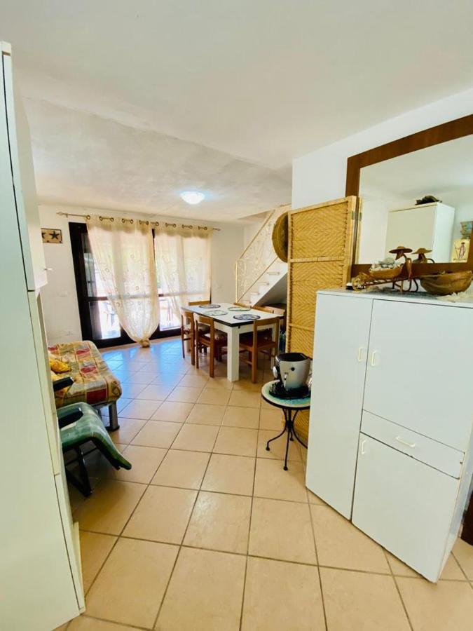 Appartamento I Geranei Centro San Teodoro  Exterior photo