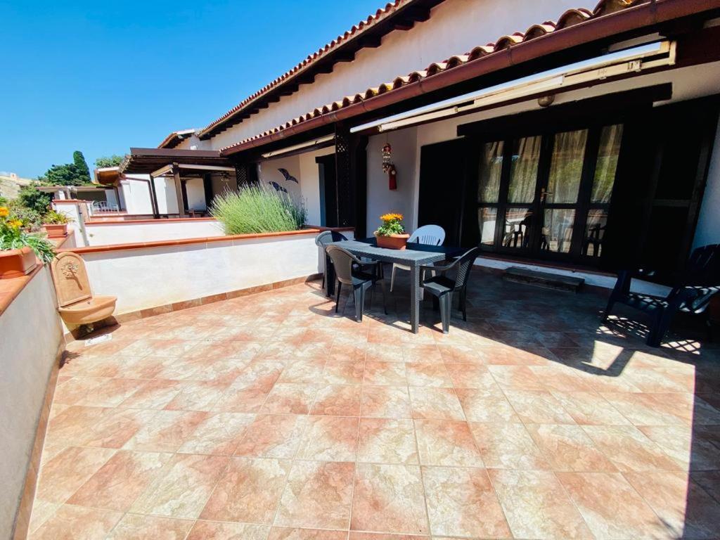 Appartamento I Geranei Centro San Teodoro  Exterior photo