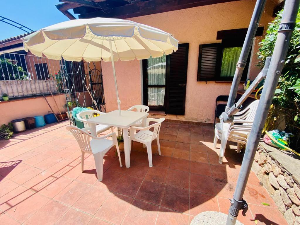Appartamento I Geranei Centro San Teodoro  Exterior photo