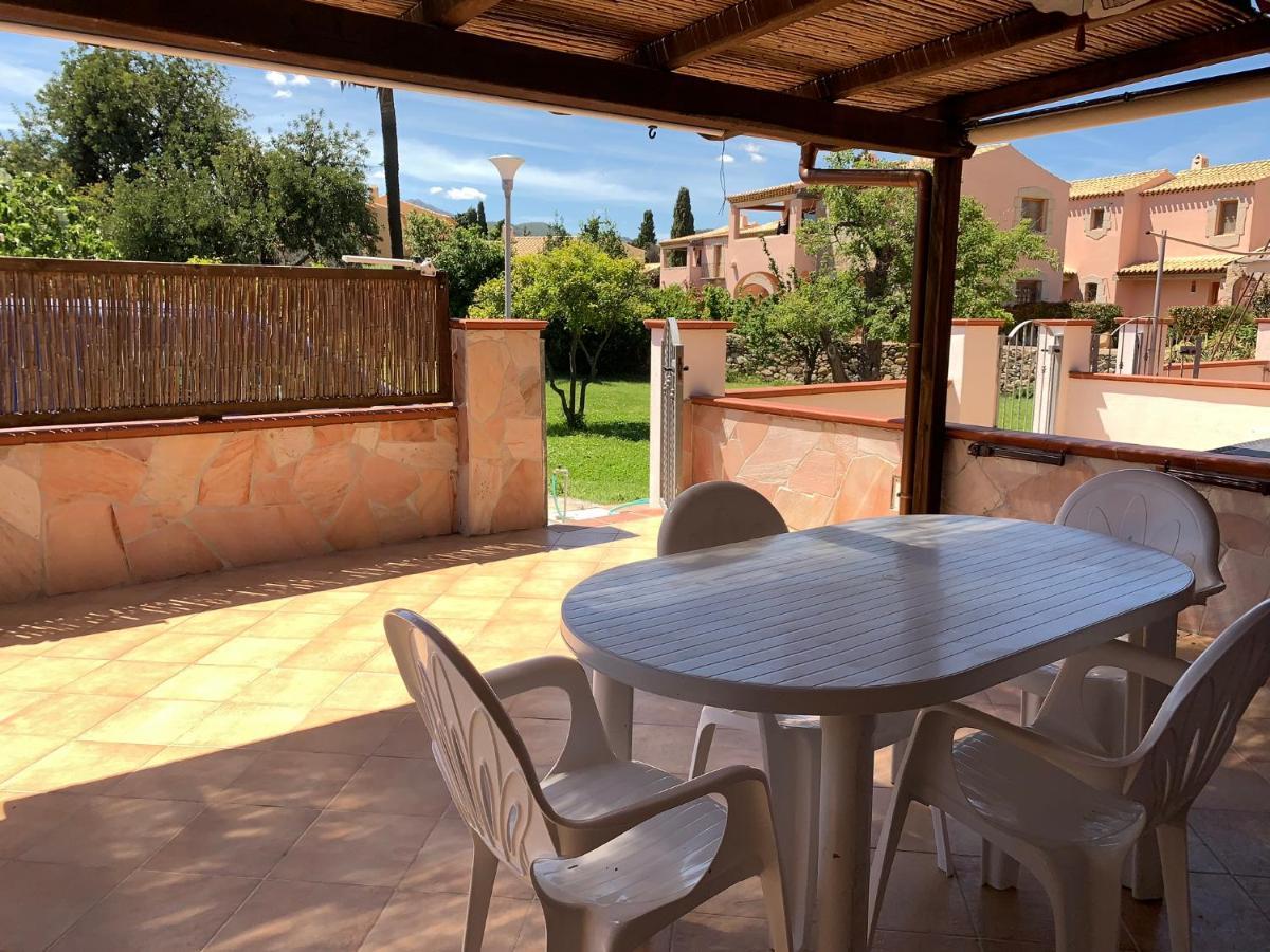 Appartamento I Geranei Centro San Teodoro  Exterior photo