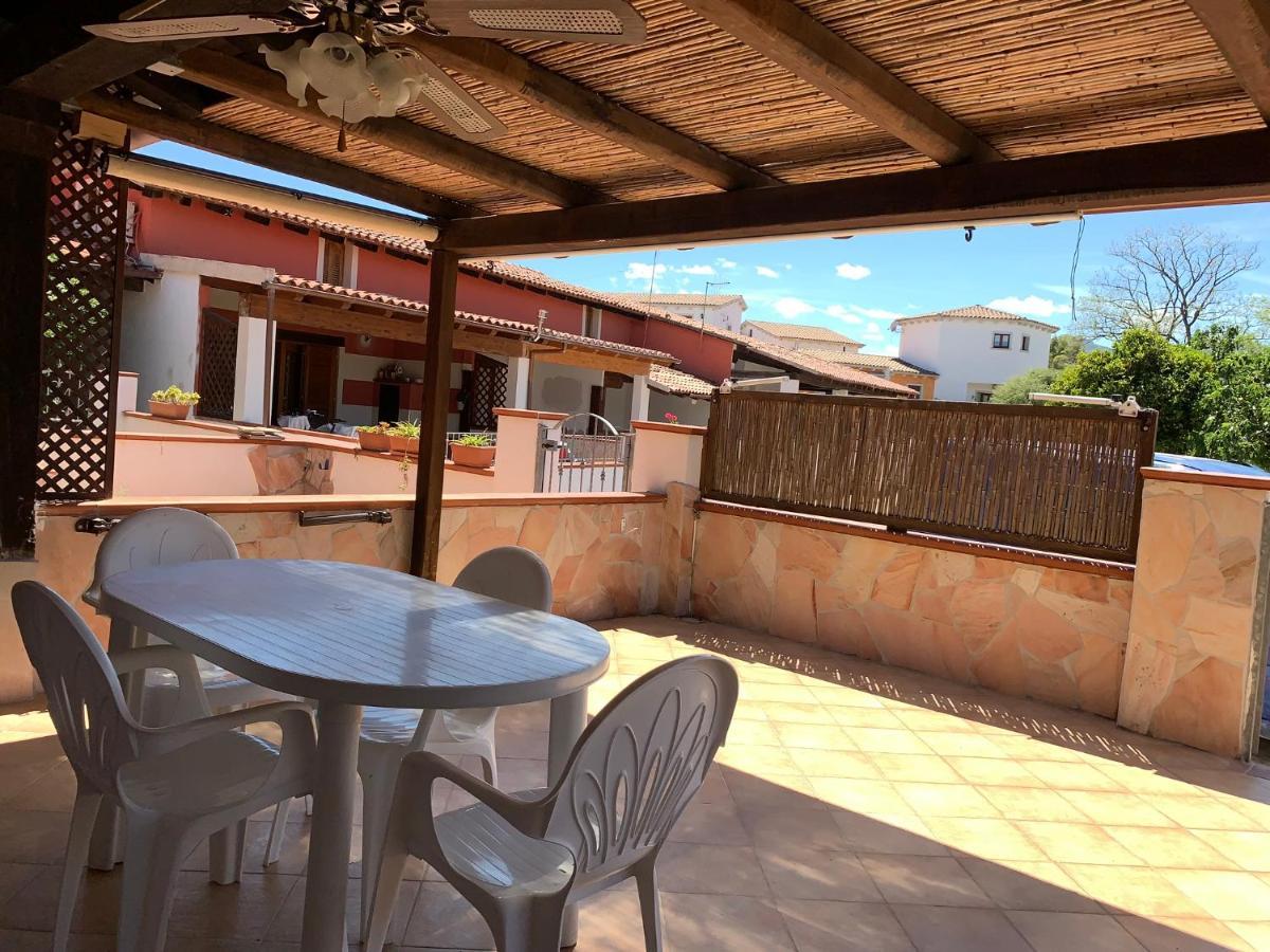 Appartamento I Geranei Centro San Teodoro  Exterior photo