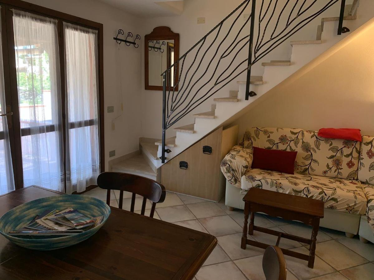 Appartamento I Geranei Centro San Teodoro  Exterior photo